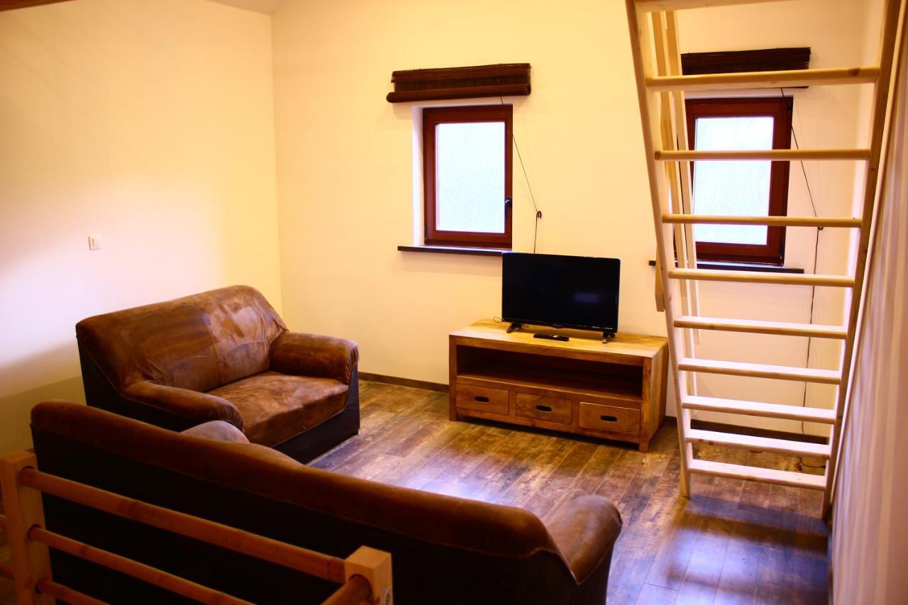 Maison Neuve En Bois Pres De Pairy Daisa Brugelette Εξωτερικό φωτογραφία